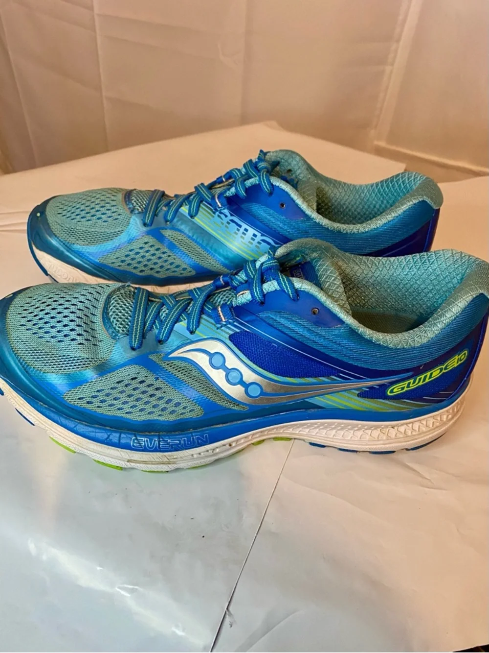 Saucony Turquoise and Teal Women's Running Shoes Size 9